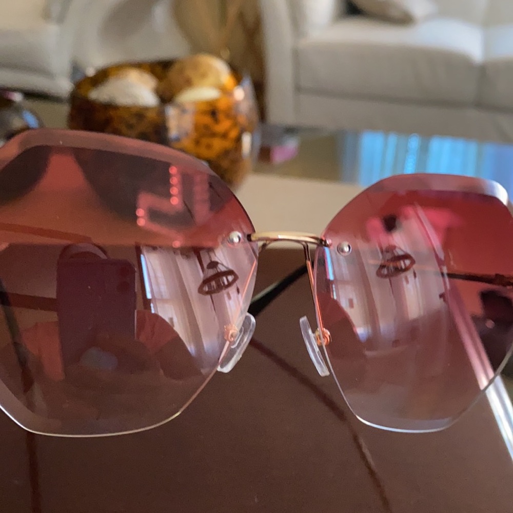 Hexagonal shape sunglasses - Picture 2 of 5